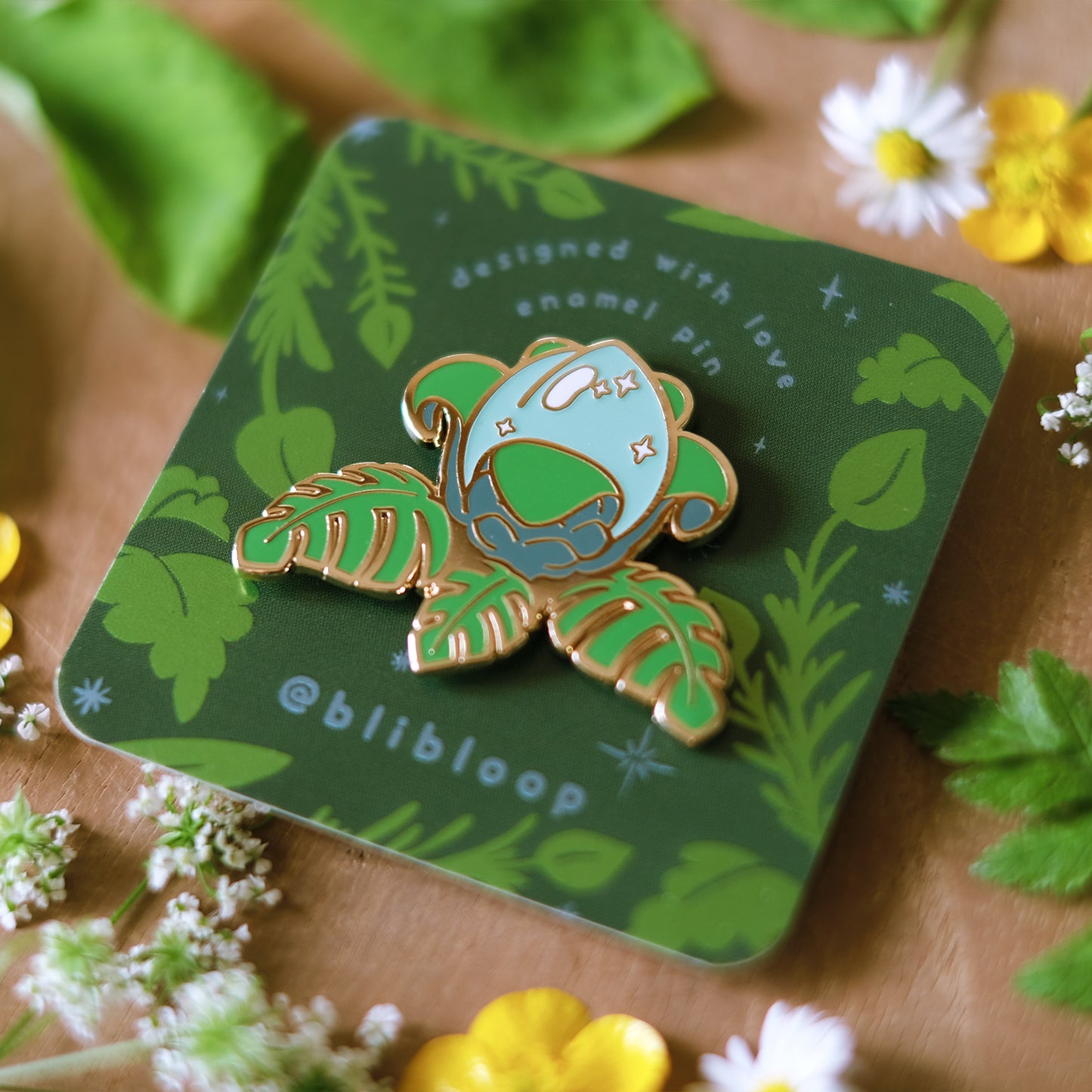 Pin - Brightbloom Seed (Glows in the Dark)