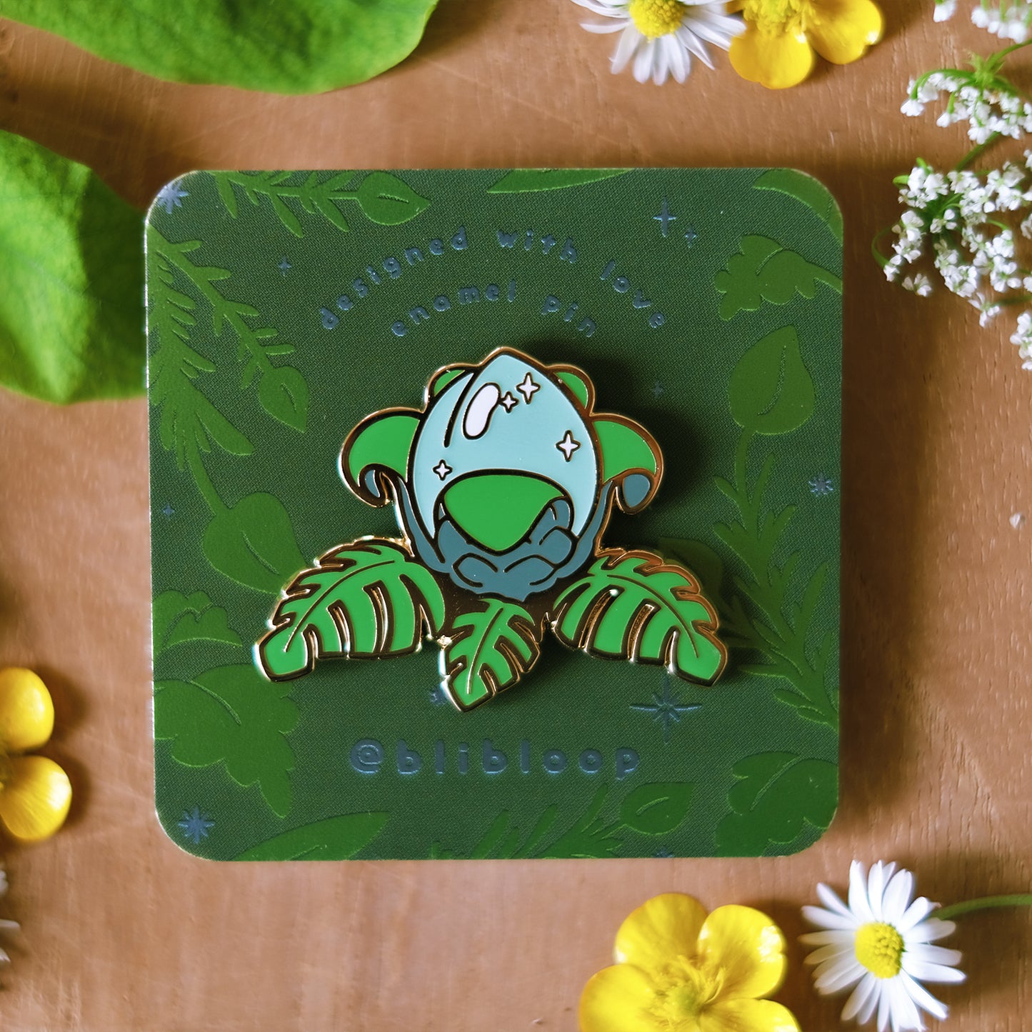 Pin - Brightbloom Seed (Glows in the Dark)