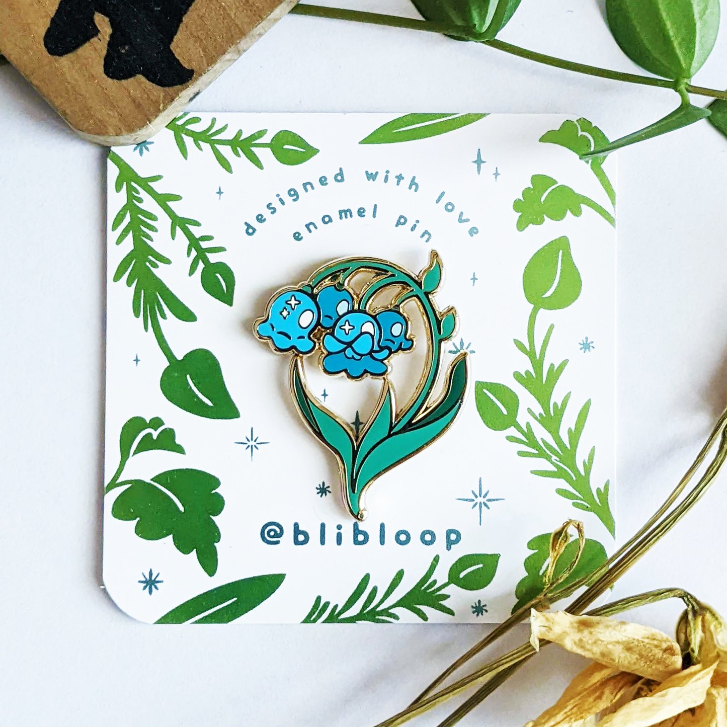 Pin - Blue Nightshade