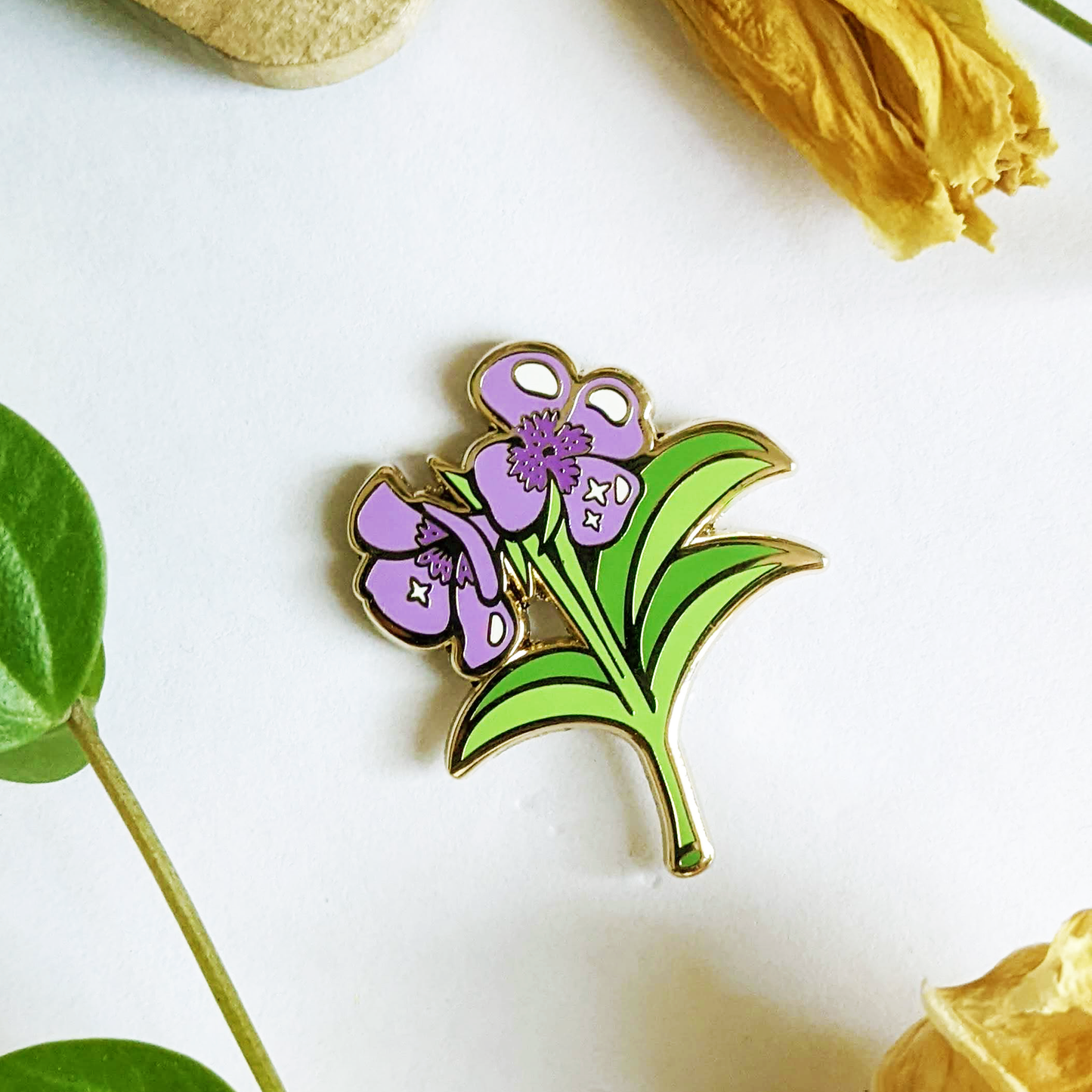 Set of 8 pins - Flowers of the Wild Collection