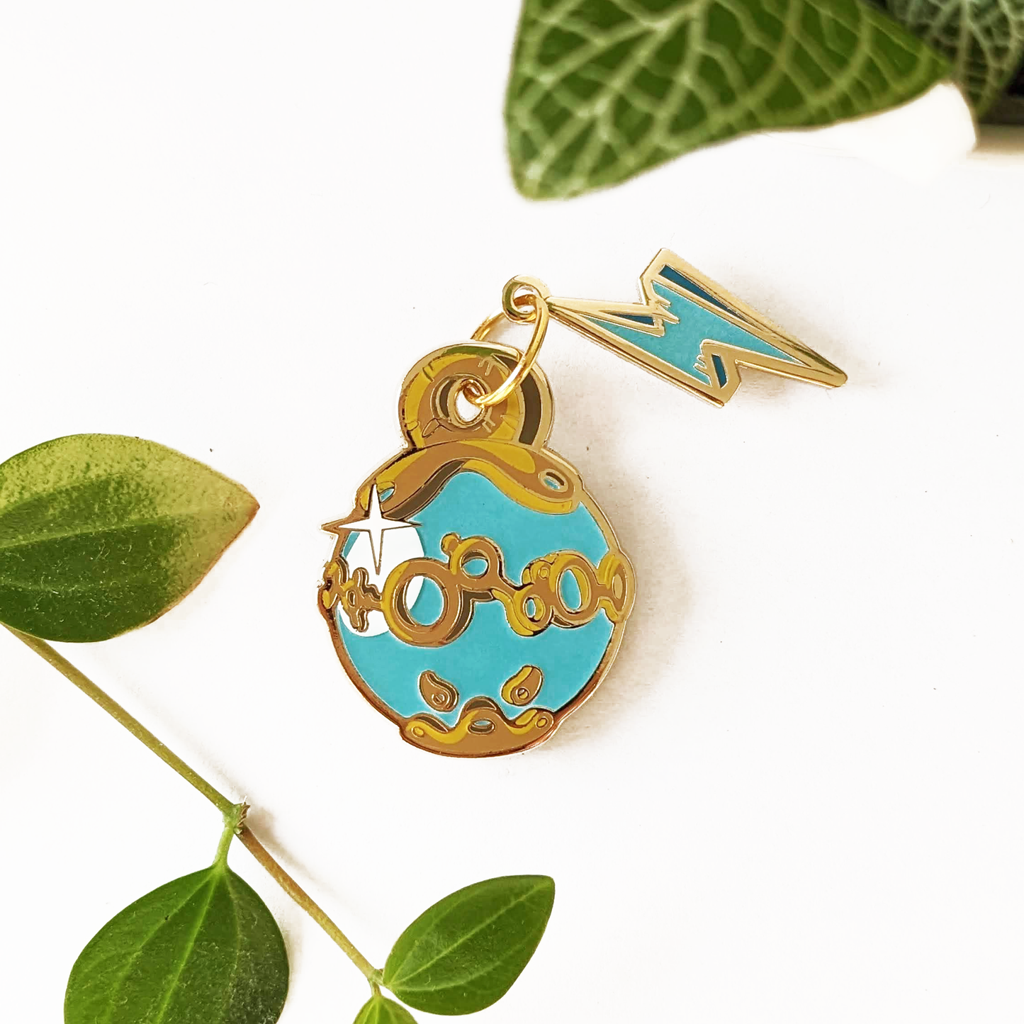 Set of 4 Pins - Breath of the Wild Hero Kit